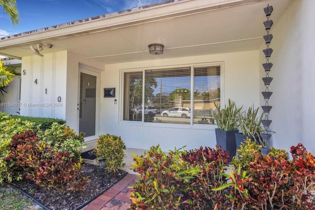 5410 Sw 95th Ct, Olympia Heights, FL 33165 4 Bedroom Apartment for Rent PadMapper