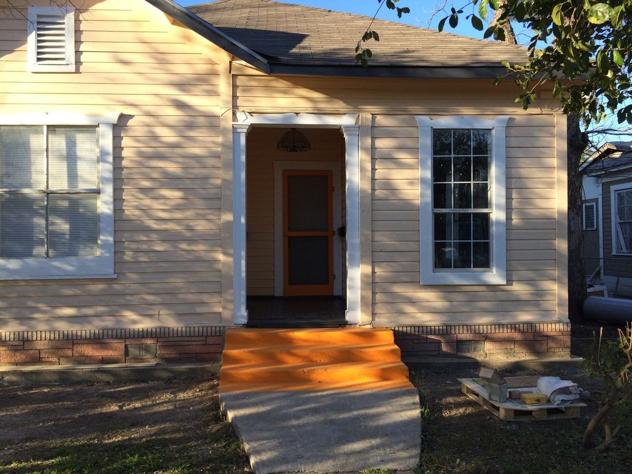 203 Gorman Apartments in Dignowity Hill, San Antonio, TX 78202 Zumper