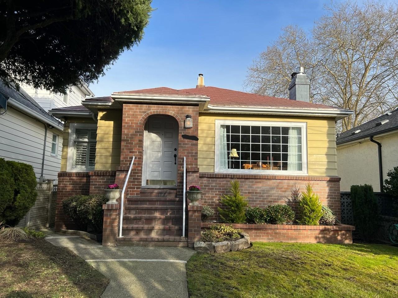 5846 Ontario St, Vancouver, BC V5W 2L7, CAN 2 bedroom House Rental