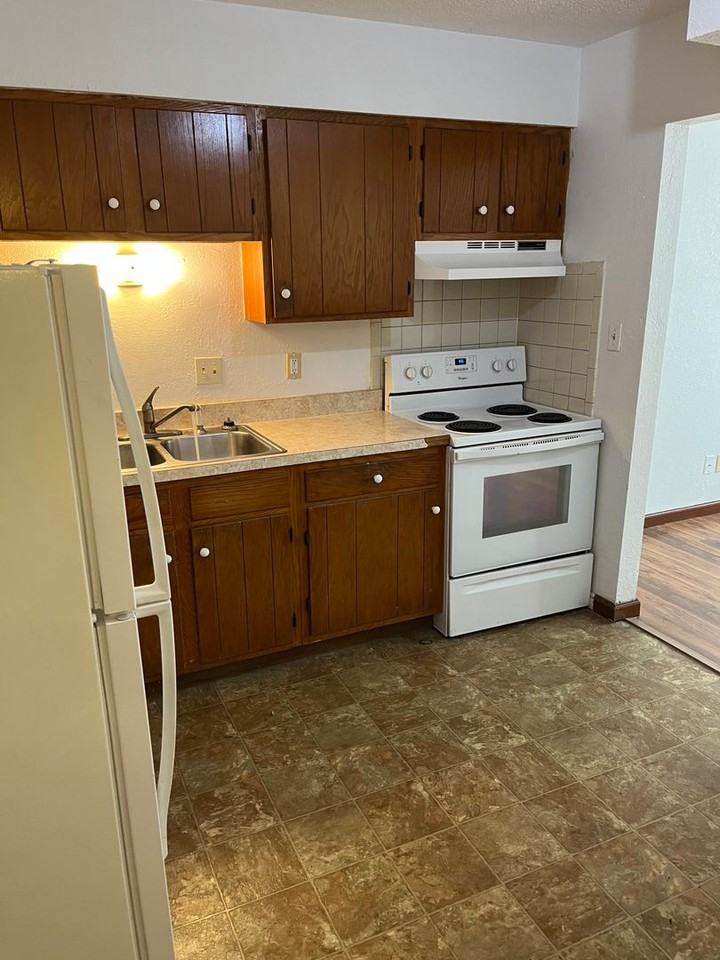 Live your best life in St. Clair at 1040 Plaza Ct. Apartments 1040