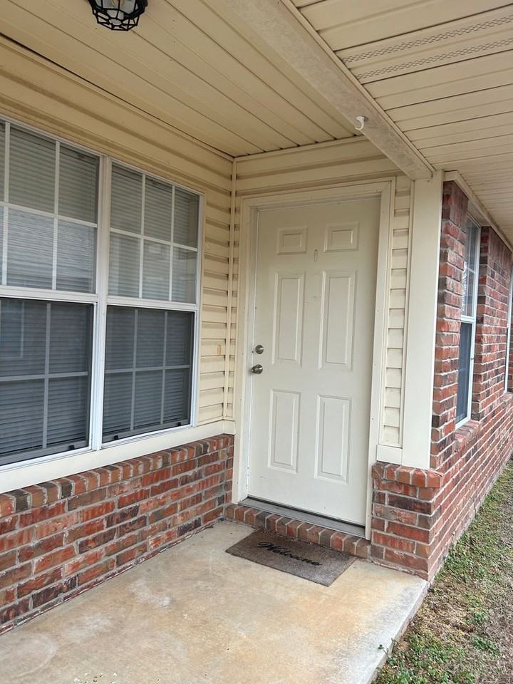 Plum Creek Lane Duplex Apartments 2115 Plum Creek Ln, Alma, AR 72921