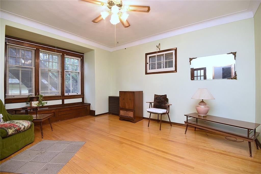 49 Proctor Boulevard, Hamilton, ON L8M 2M5 2 Bedroom House for 1,300