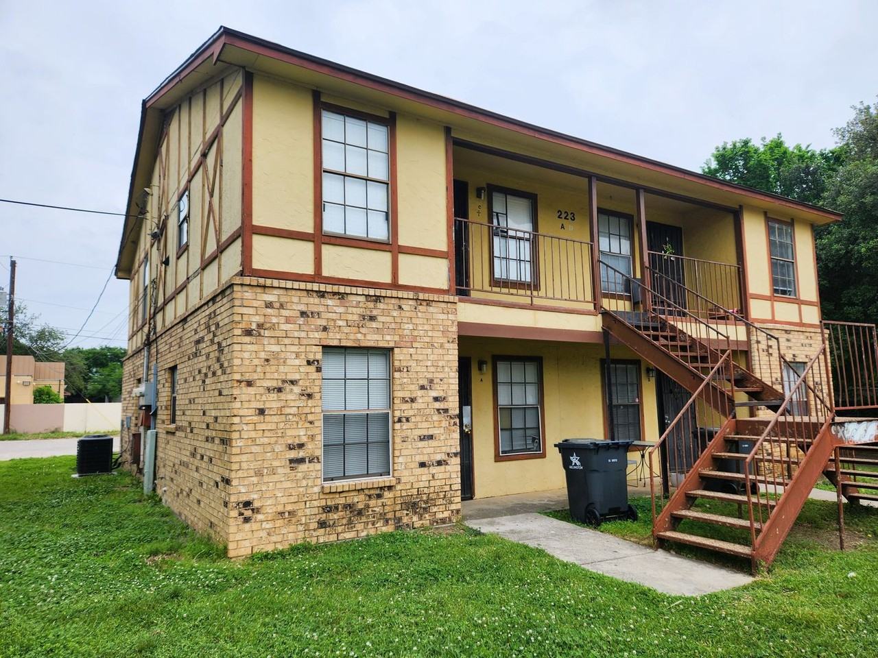 223 Roberts Cir Apartments in Hollandale, Arlington, TX 76010 Zumper