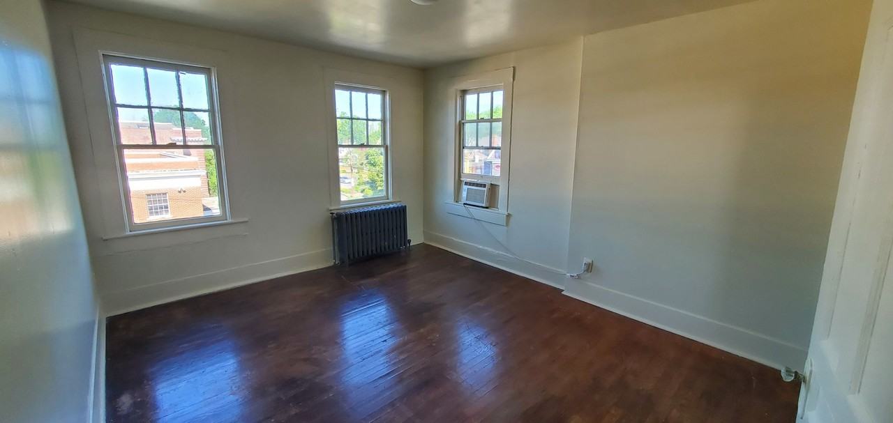 811 Walker Ave Apartments in College Hill, Greensboro, NC 27403 Zumper