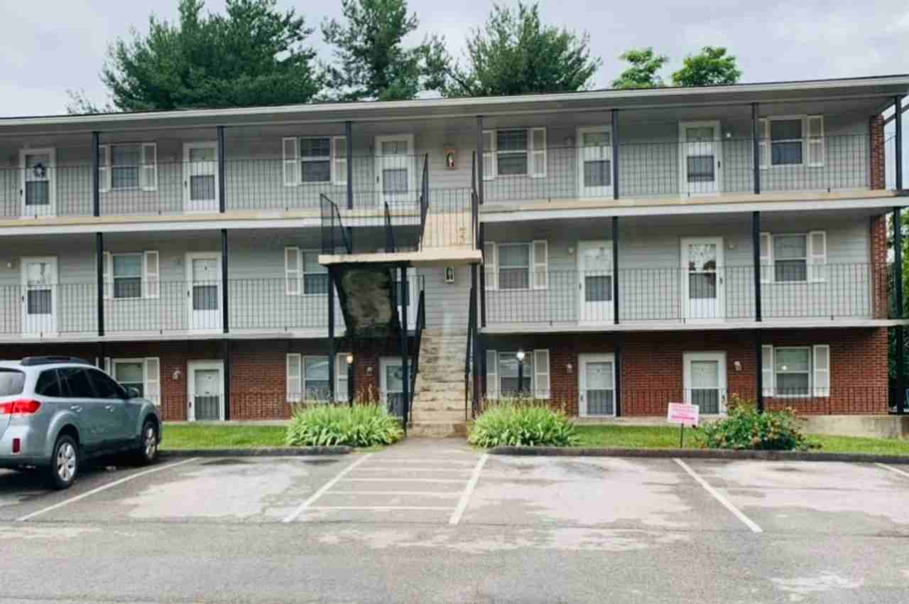The Greenbrier Apartments 500 Poage Ln, Salem, VA 24153 Zumper
