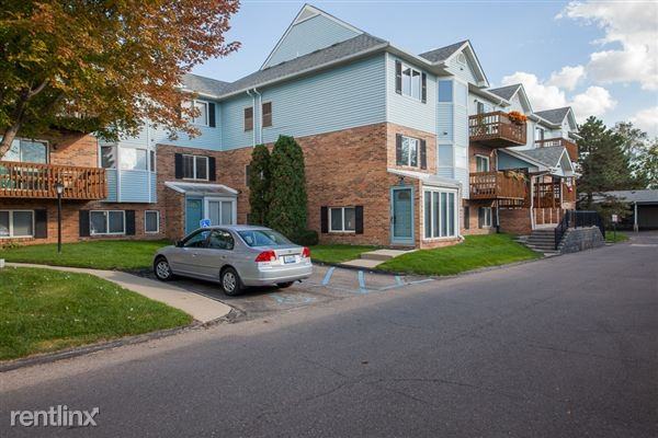 Pinewood Village Condominiums Apartments 141 Pinewood Cir, Plymouth