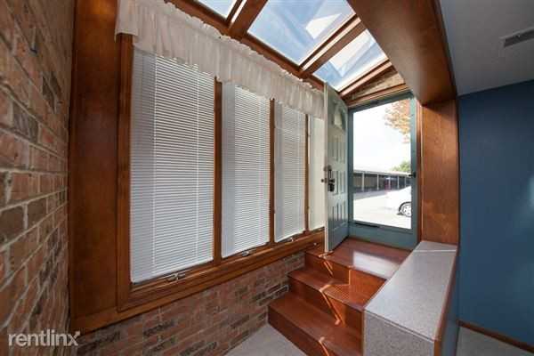 Pinewood Village Condominiums Apartments 141 Pinewood Cir, Plymouth