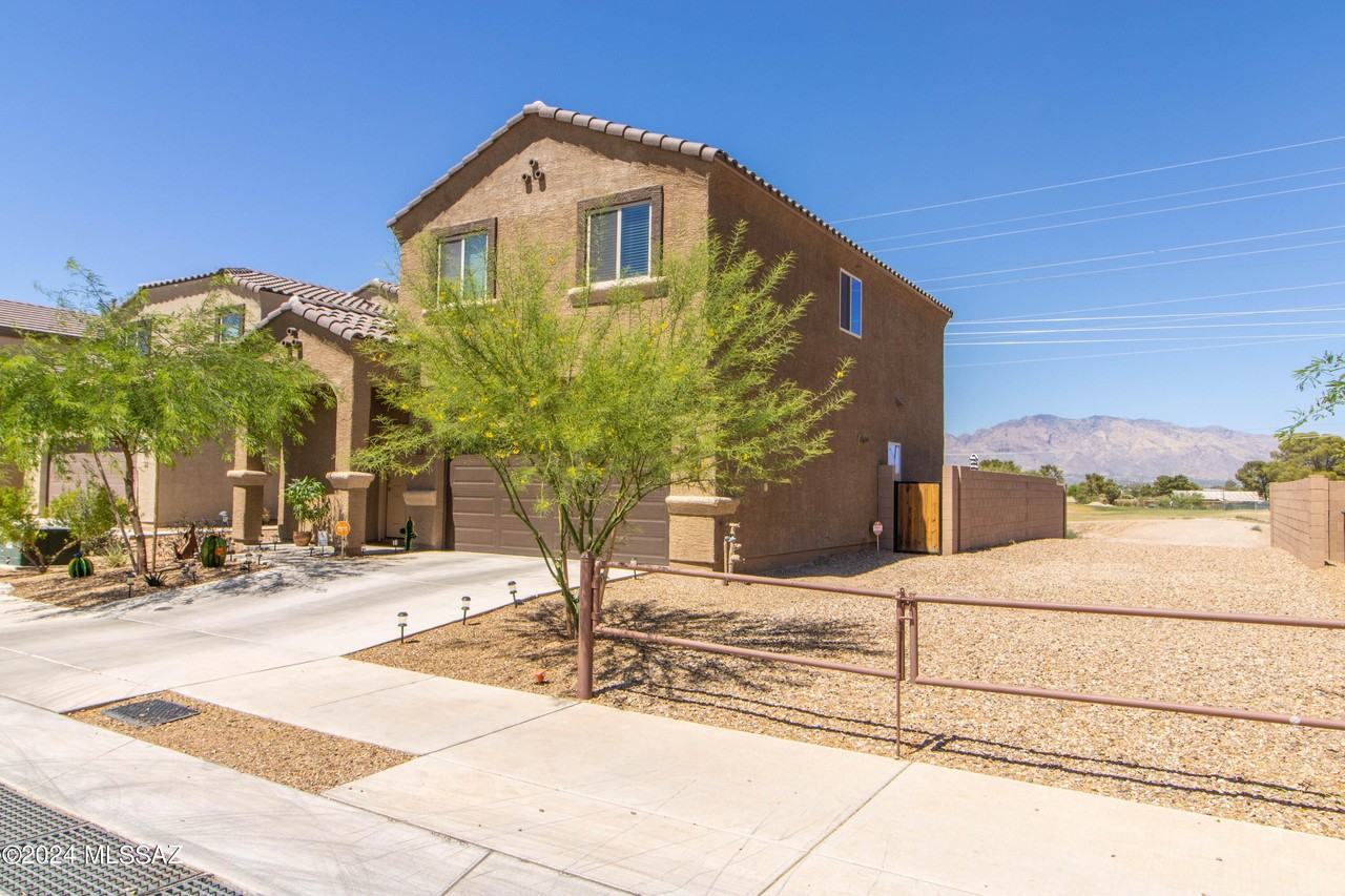 3356 N Dales Crossing Dr, Tucson, AZ 85745 3 Bedroom House for 2,700/month Zumper