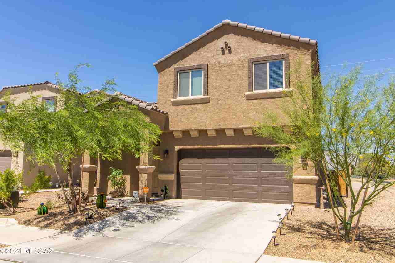 3356 N Dales Crossing Dr, Tucson, AZ 85745 3 Bedroom House for 2,700