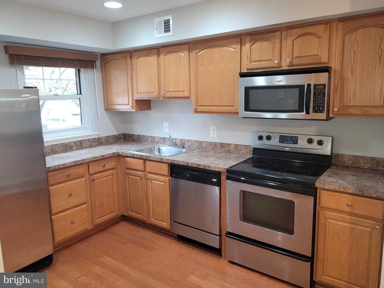 19 Coventry Court, Blue Bell, PA 19422 2 Bedroom House for 1,750/month