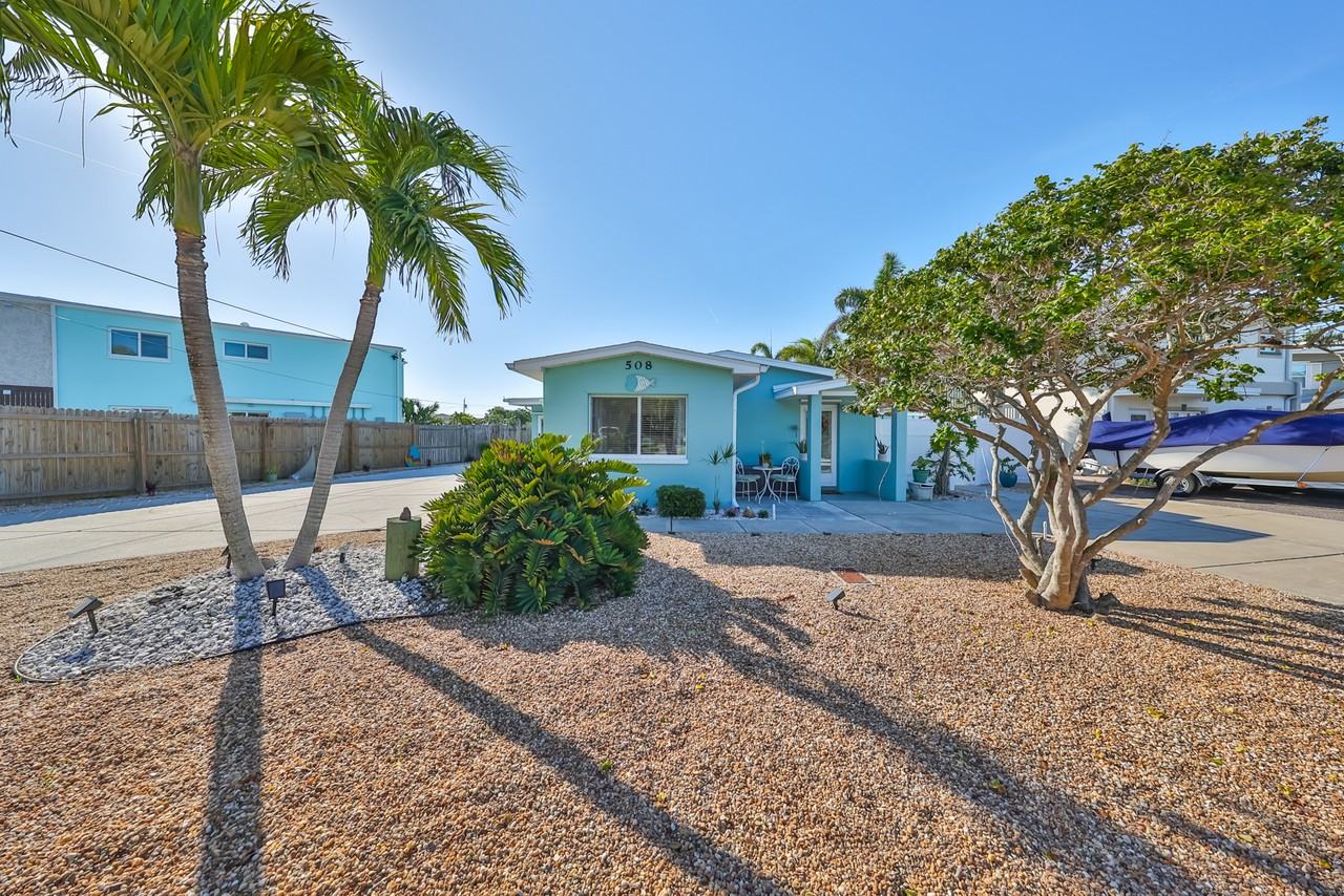 508 129th Ave E, Madeira Beach, FL 33708 1 Bedroom Apartment for Rent