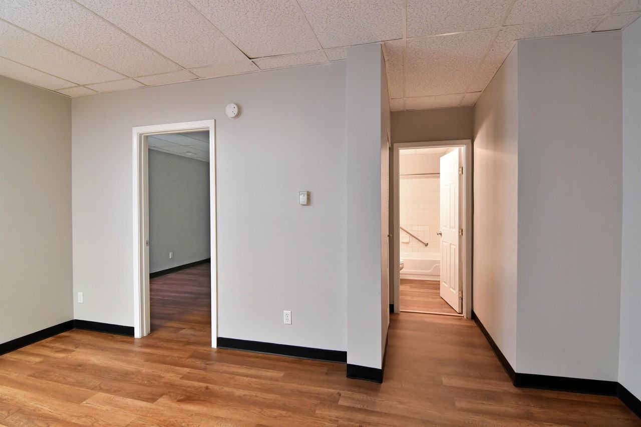 Culbertson Cross Apartments 1743 Culbertson Ave, New Albany, IN 47150