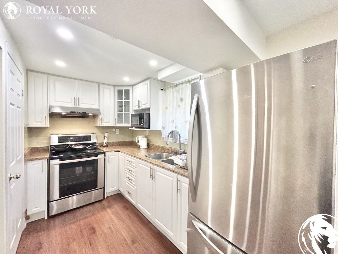 279 Chadwick Drive, Ajax, Ontario L1S 5V4 Apartments 79 Chadwick Dr