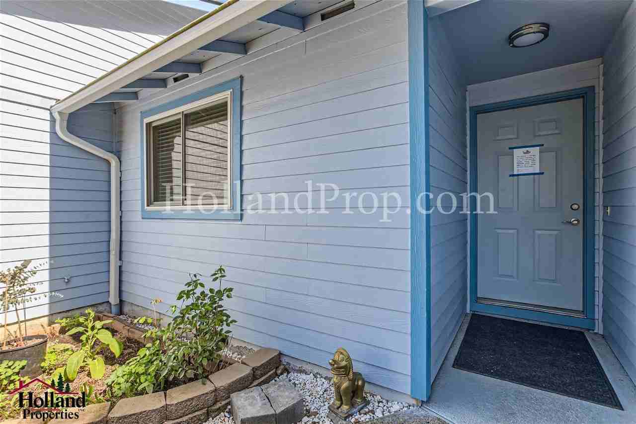 1664 Se Dowery Ln, Hillsboro, OR 97123 3 Bedroom House for 2,400/month