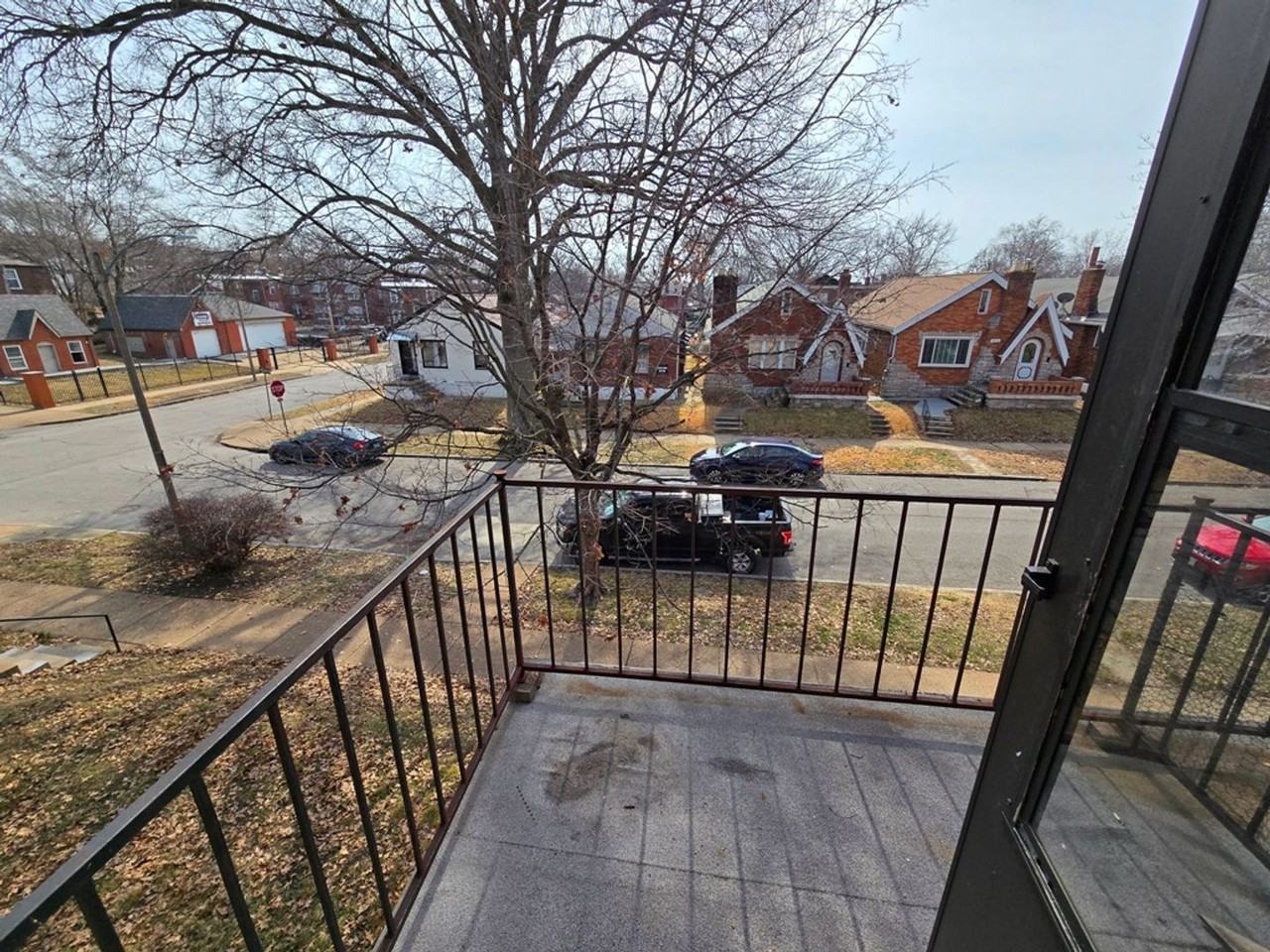 Roger and Fairview Apartments 3415 Roger Pl, St. Louis, MO 63116 Zumper