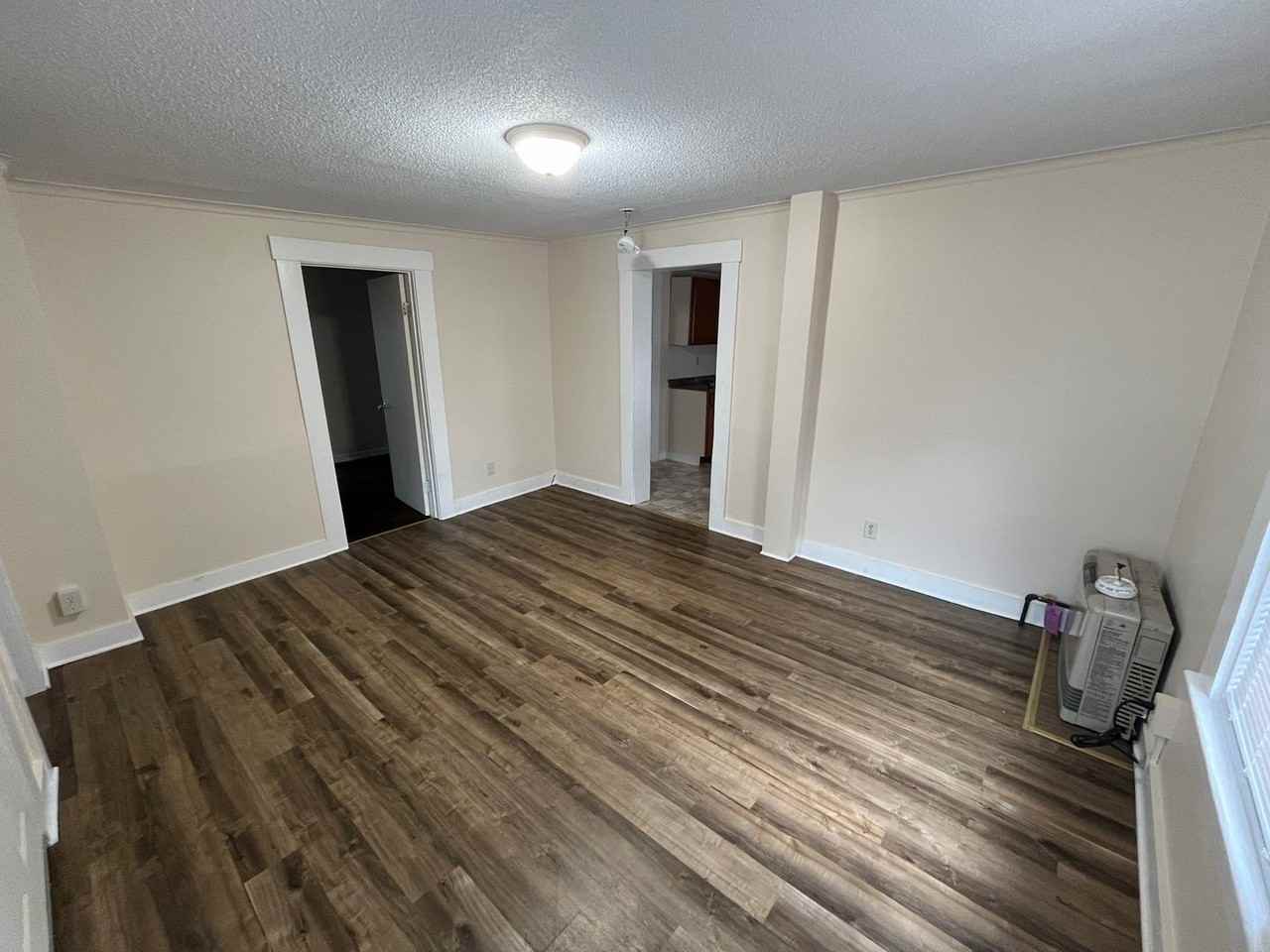 144 Intervale Ave, Burlington, VT 05401 3 Bedroom Apartment for 2,300