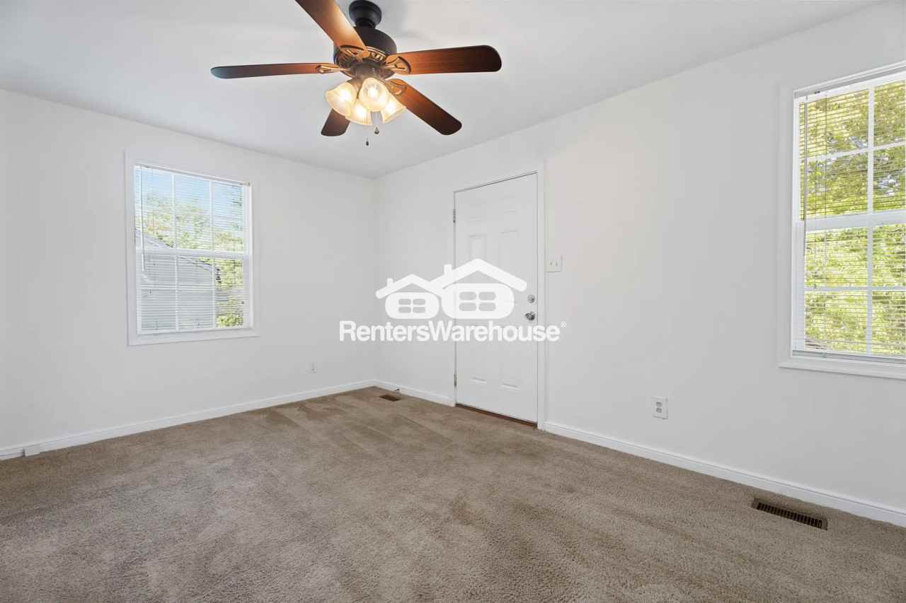 4713 Castlewood Rd, Richmond, VA 23234 2 Bedroom House for 1,095/month