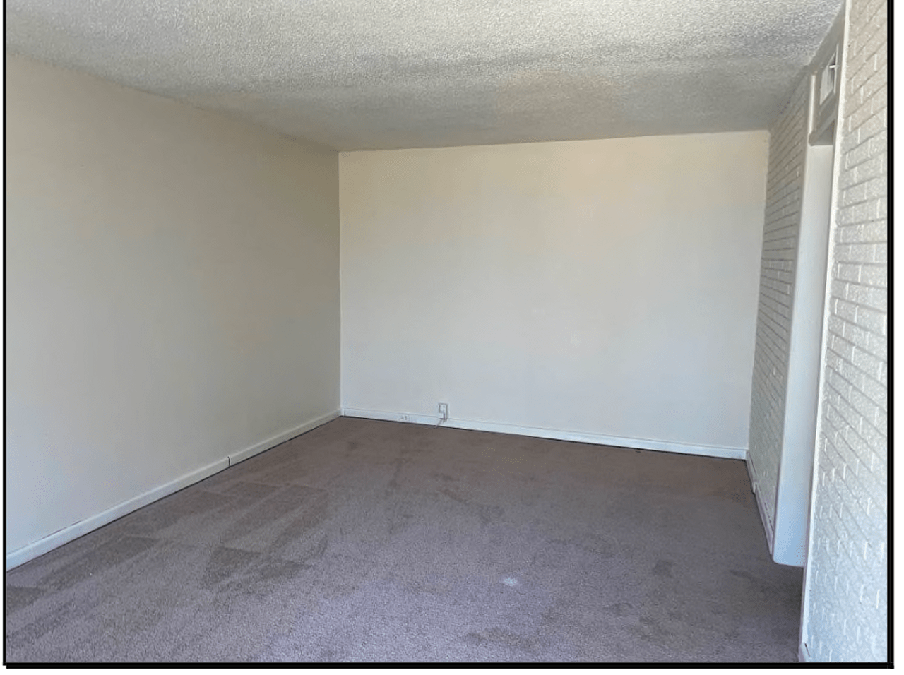 Spacious, affordable 1, 2, 3 bedroom apartments in a great location in West Charlotte! 903