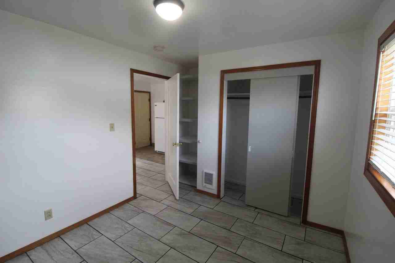2121 N Lily Rd, Spokane Valley, WA 99212 1 Bedroom Apartment for 800