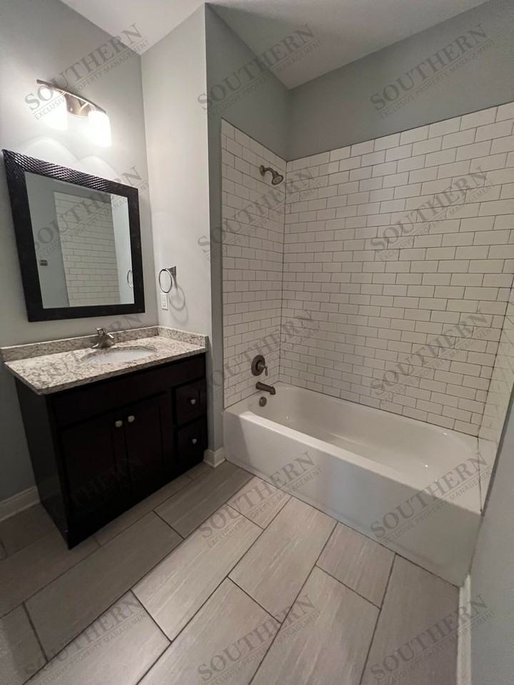 Mt Victor Estates Apartments 161 Old Lovers Ln, Bowling Green, KY