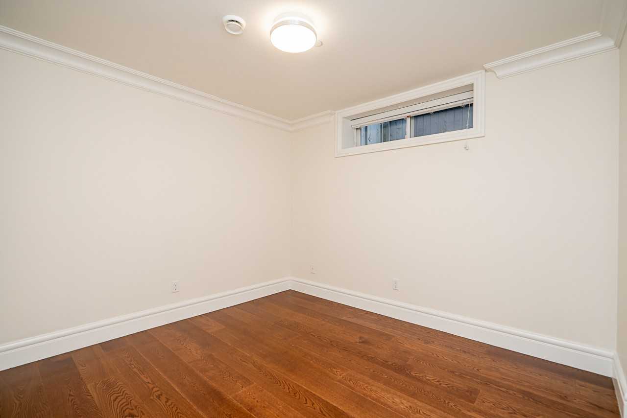 PP231 B Like New 3 BR Furnished Basement Suite Dunbar Vancouver