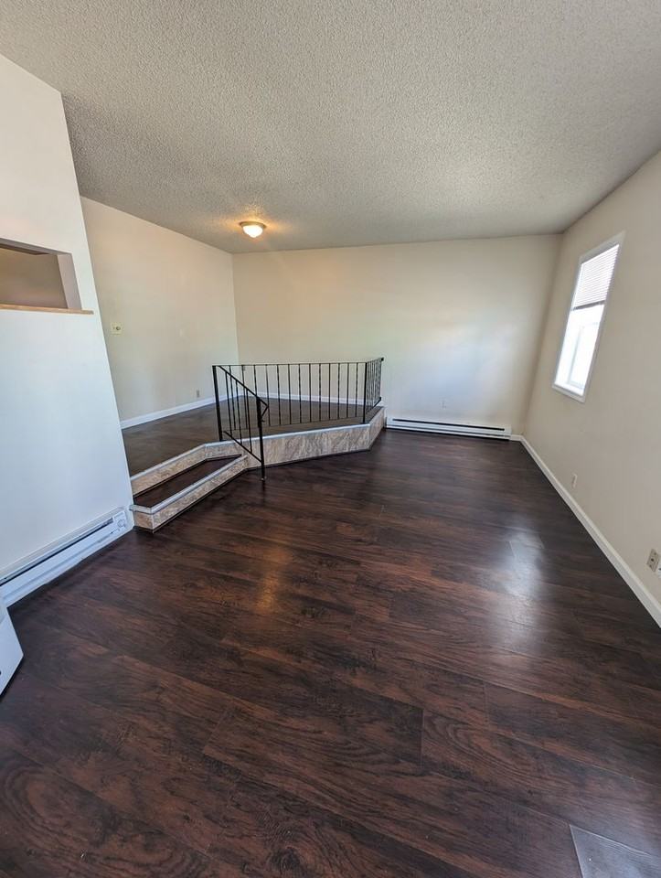 Maxwell Pacific Ave Triplex (A Apartments 1911 Ne Pacific Ave