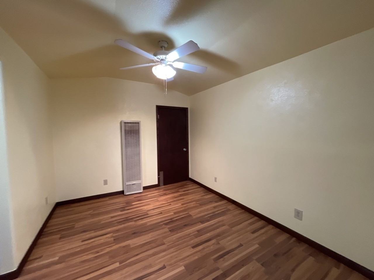 24712487 Eel River [PRM Marlene] (6) Apartments 2471 Eel River Dr