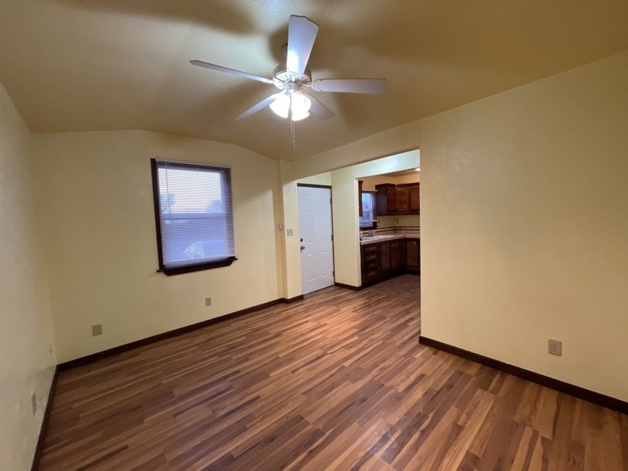 24712487 Eel River [PRM Marlene] (6) Apartments 2471 Eel River Dr