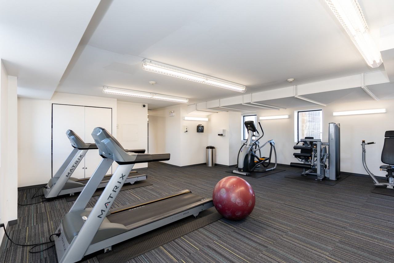 Hargrave Place Apartments 33 Hargrave St, Winnipeg, MB R3C 3T9 Zumper