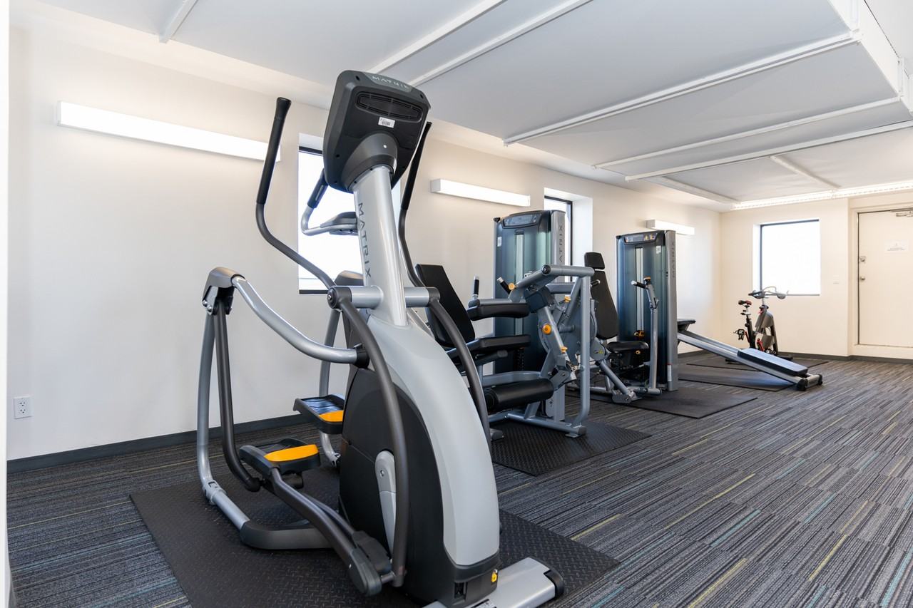 Hargrave Place Apartments 33 Hargrave St, Winnipeg, MB R3C 3T9 Zumper