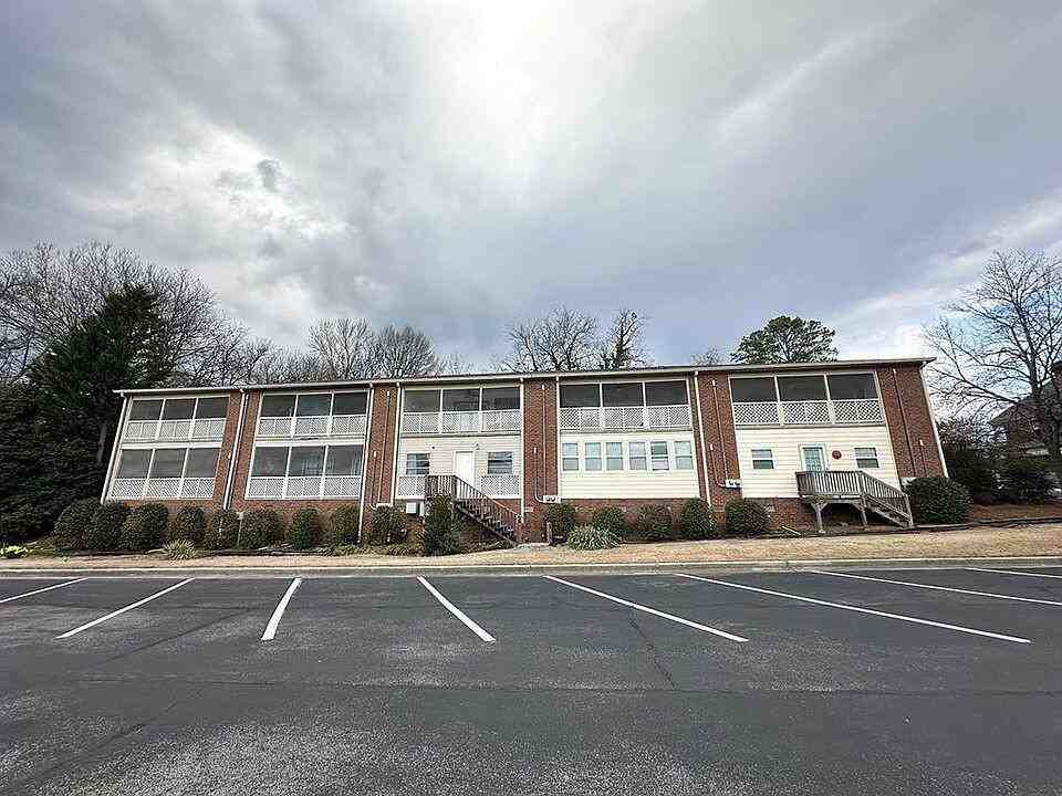 406 S Thornton Ave 4, Dalton, GA 30720 2 Bedroom Condo for 1,500/month Zumper