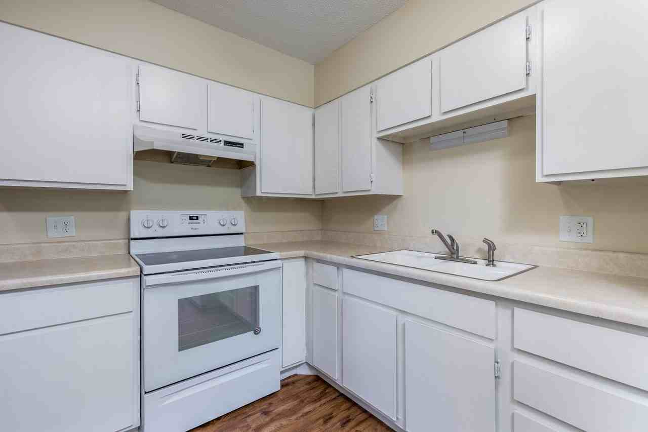 Orange Blossom Apartments 8 Wallingford Dr, Platte City, MO 64079