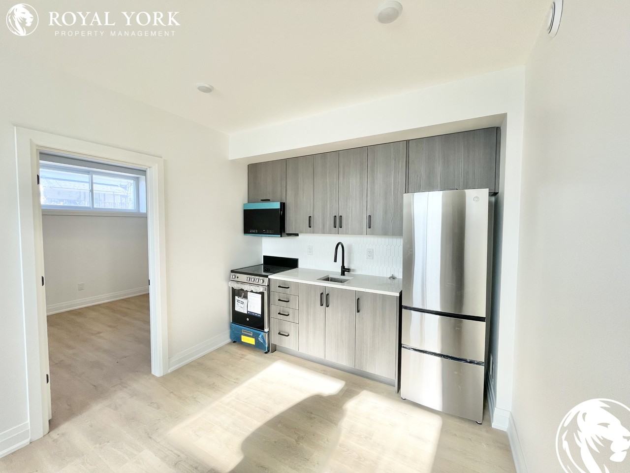 275B Granton Avenue, Nepean, Ontario K2G 1W9 Apartments 75B Granton