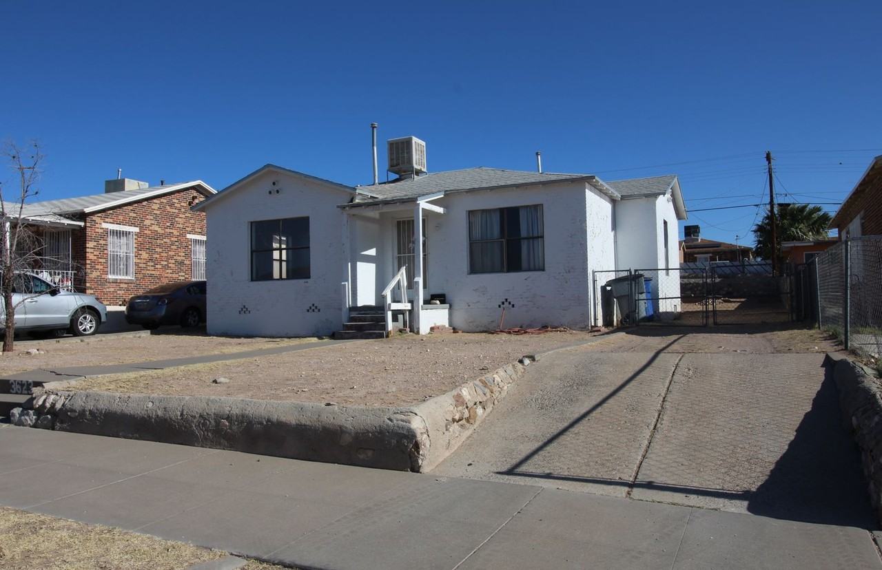 3623 Jefferson Ave, El Paso, TX 79930 2 Bedroom House for 650/month