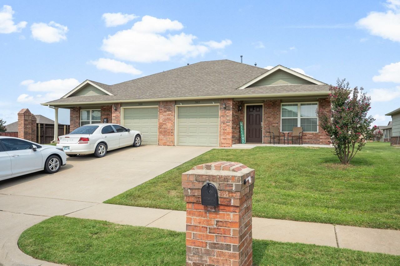 Glen Eagles Duplexes Apartments 3400 E Fairmont St, Broken Arrow, OK