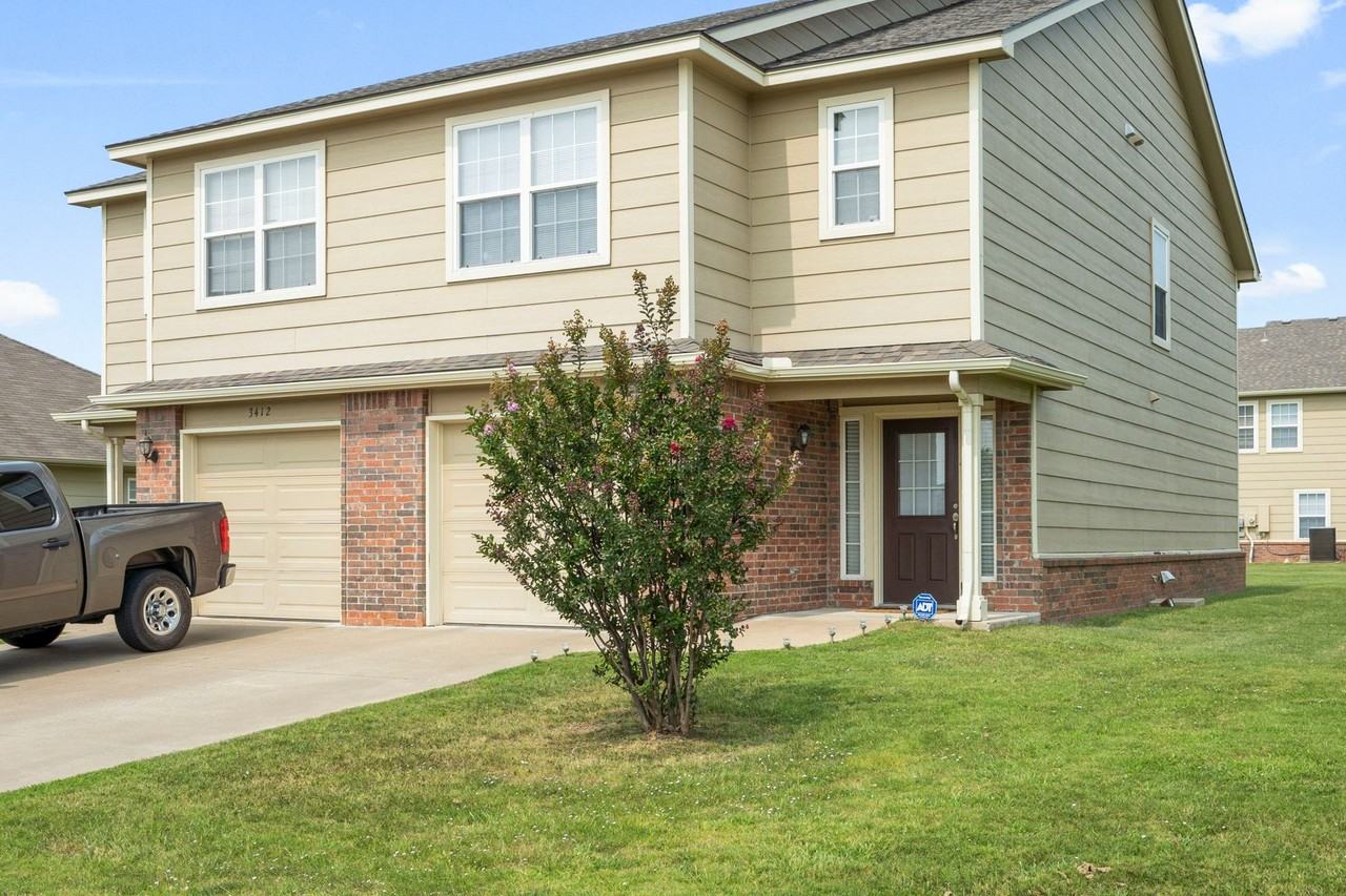 Glen Eagles Duplexes Apartments 3400 E Fairmont St, Broken Arrow, OK