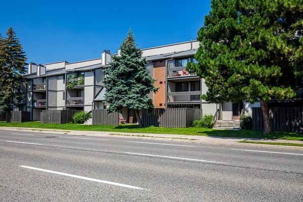 Meadowvale Gardens Apartments 2869 Battleford Rd, Mississauga, ON L5N