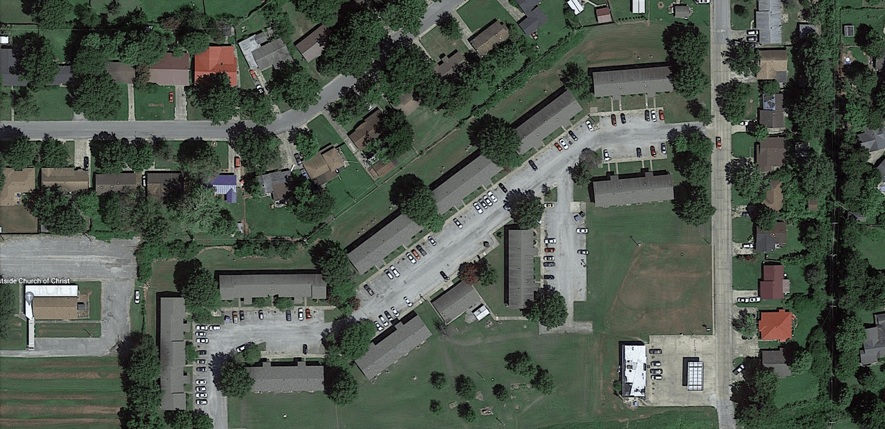 Robindale East Apartments 389 N Hollywood St, Blytheville, AR 72315