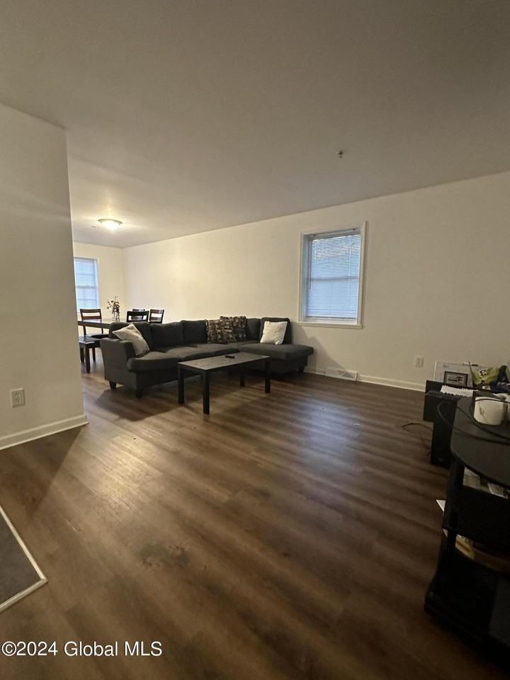 61 Cuyler Ave, Albany, NY 12209, USA 2 unit Rentals Zumper