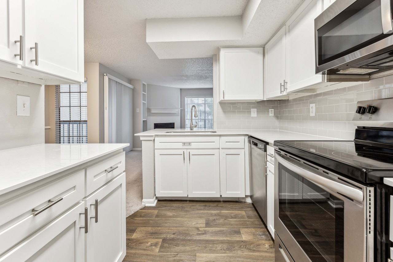 Infinity on the Mark Apartments 9010 Markville Dr, Dallas, TX 75243