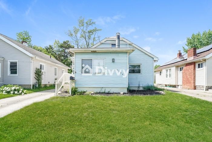 5734 Longwood Ave, Maple Heights, OH 44137 3 Bedroom House for 1,225