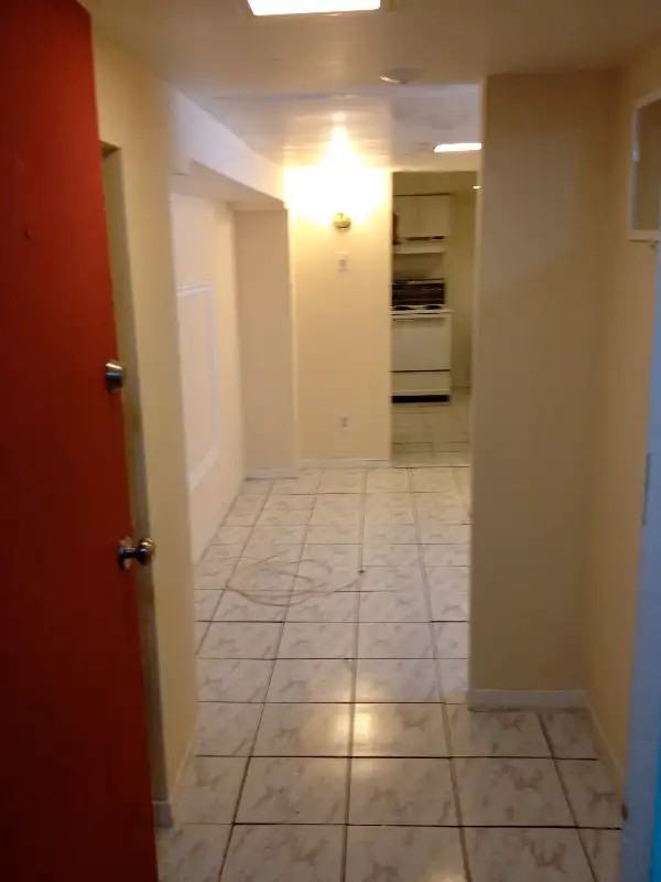 141 Glebe Avenue, Ottawa, ON K1S 2C4 1 Bedroom Apartment for Rent