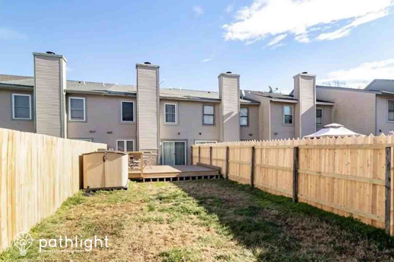 313 Woods Edge Ct, Virginia Beach, VA 23462 3 Bedroom House for 2,195