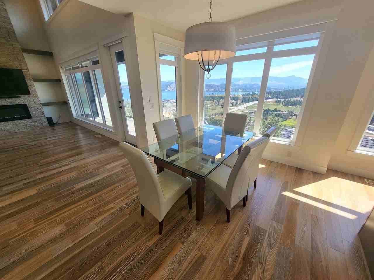 Affluent Family Home in Award winning Diamond View Estates Apartments