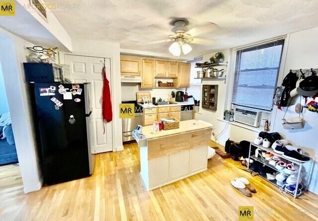 Stillman St 3F, Boston, MA 02113 1 Bedroom Apartment for 2,600/month