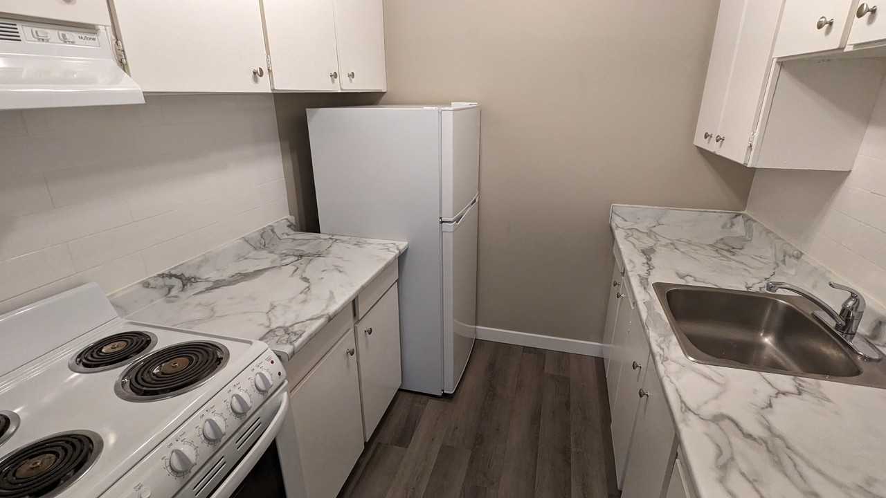 Mainstreet Estates Apartments 10736 150 St, Surrey, BC V3R 4C5 Zumper