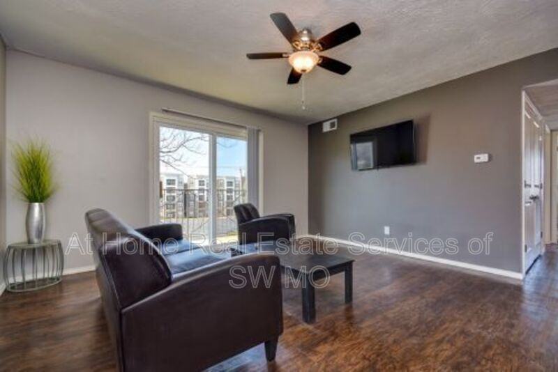 232 S Florence Ave 303, Springfield, MO 65806 2 Bedroom Apartment for Rent PadMapper