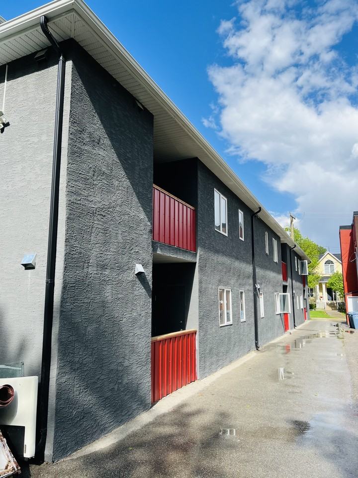 401 Rue Youville 3, Winnipeg, MB R2H 2T4 3 Bedroom Apartment for