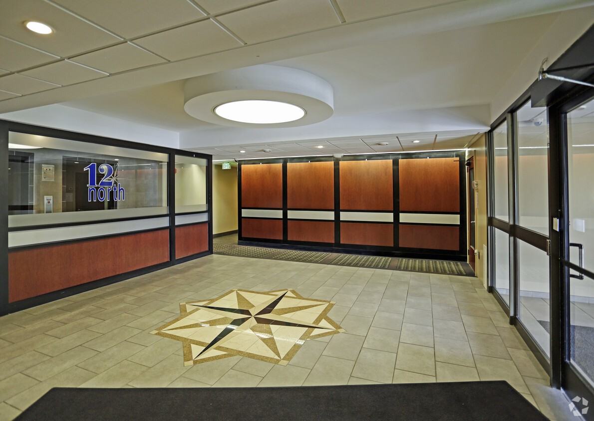 12 NORTH Apartments 25701 W 12 Mile Rd, Southfield, MI 48034 Zumper