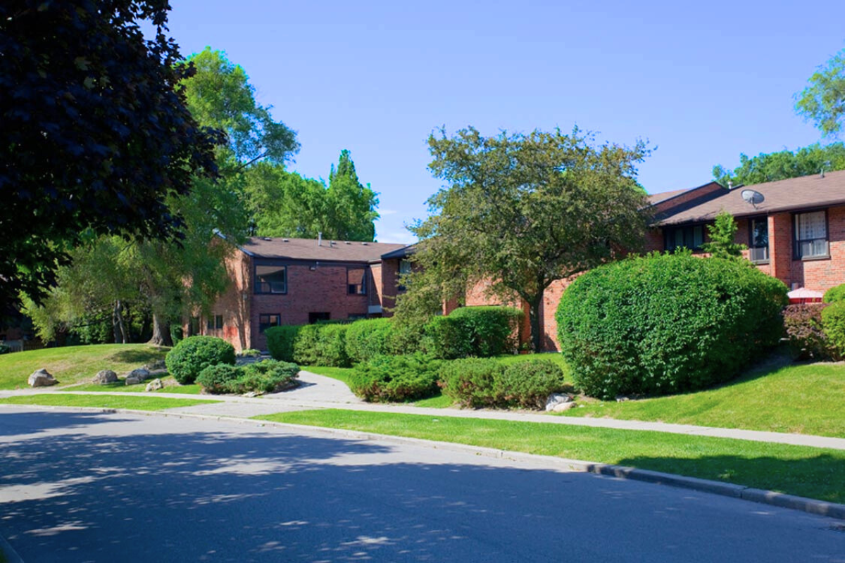 Cassandra Townhomes Apartments 68 Cassandra Blvd, Toronto, ON M3A 1S6